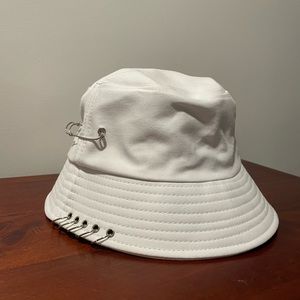 🚨MOVING SALE🚨 Bucket Hat